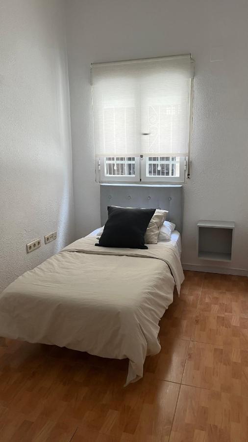 Piso En Valdeacederas Apartment Madrid Exterior photo
