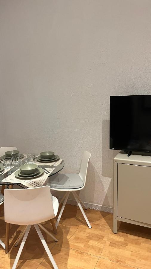 Piso En Valdeacederas Apartment Madrid Exterior photo